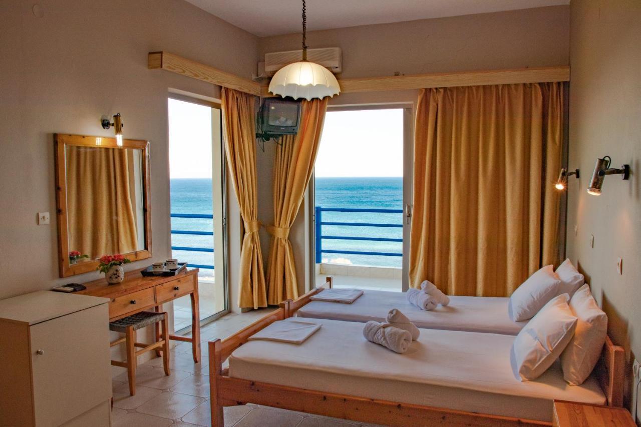 De La Plage Hotel Koroni Extérieur photo