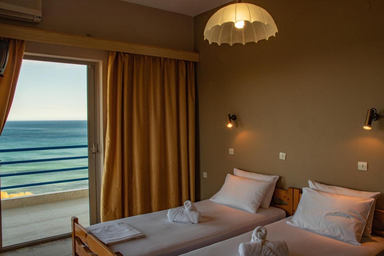 De La Plage Hotel Koroni Extérieur photo
