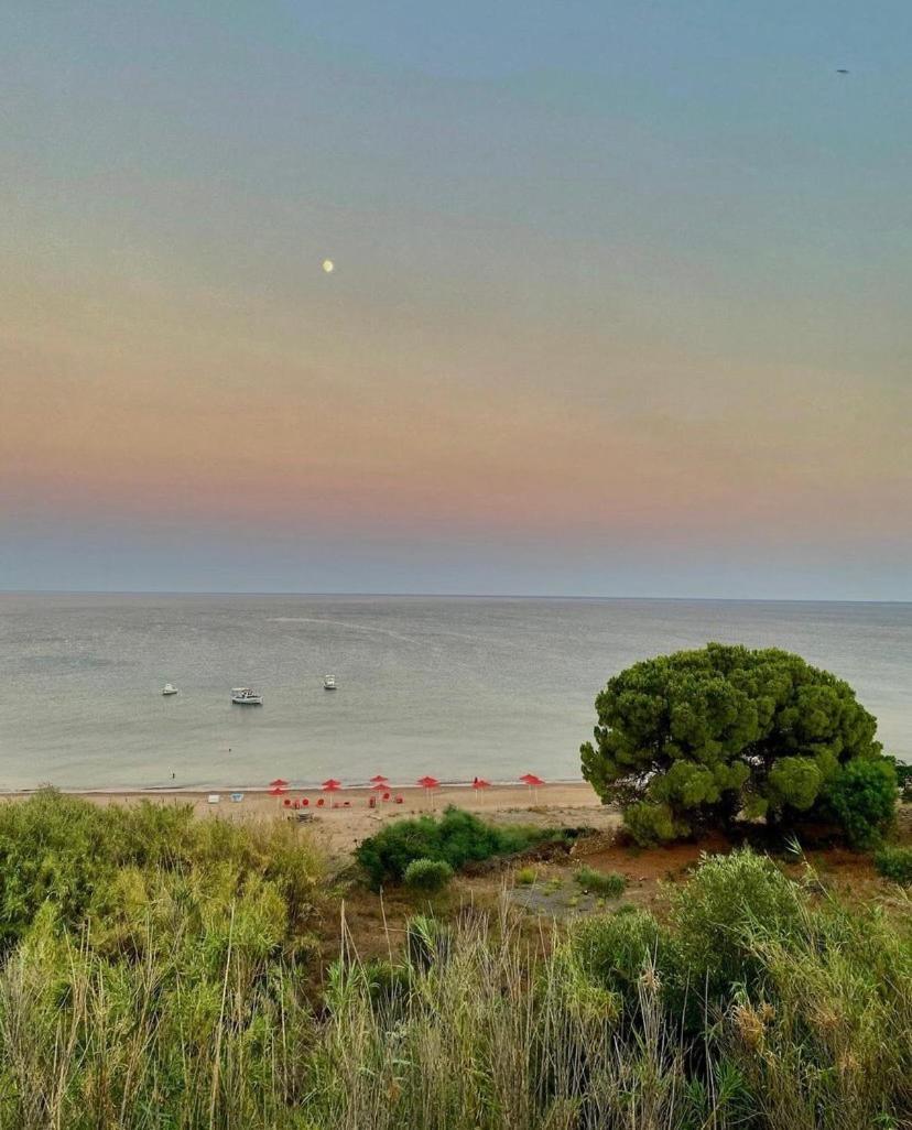 De La Plage Hotel Koroni Extérieur photo