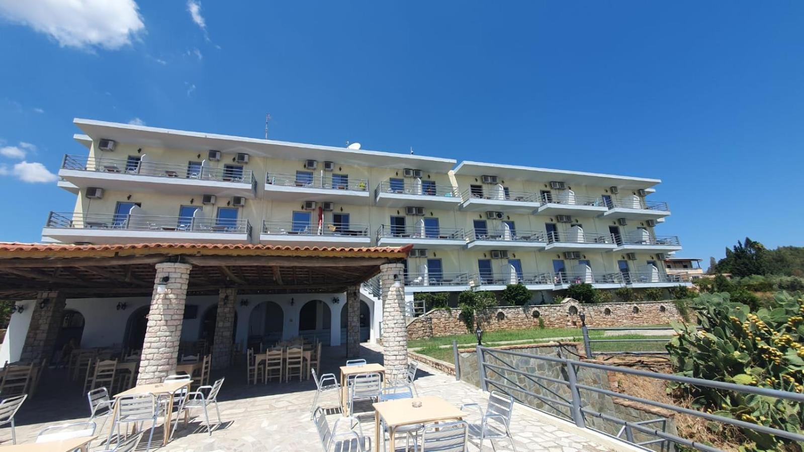 De La Plage Hotel Koroni Extérieur photo
