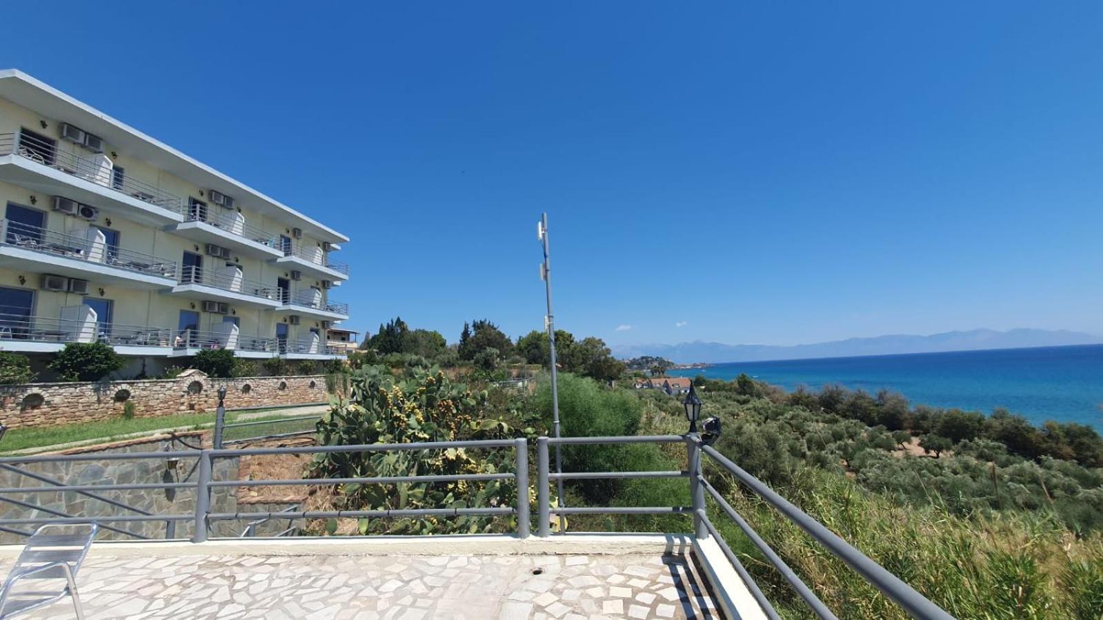 De La Plage Hotel Koroni Extérieur photo